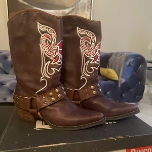Dingo Boots